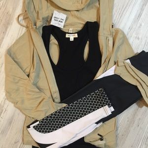 2 colors for $13🏆HP🍾latte’ hoodie